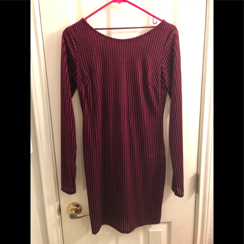 Ribbed long sleeve fitted dress